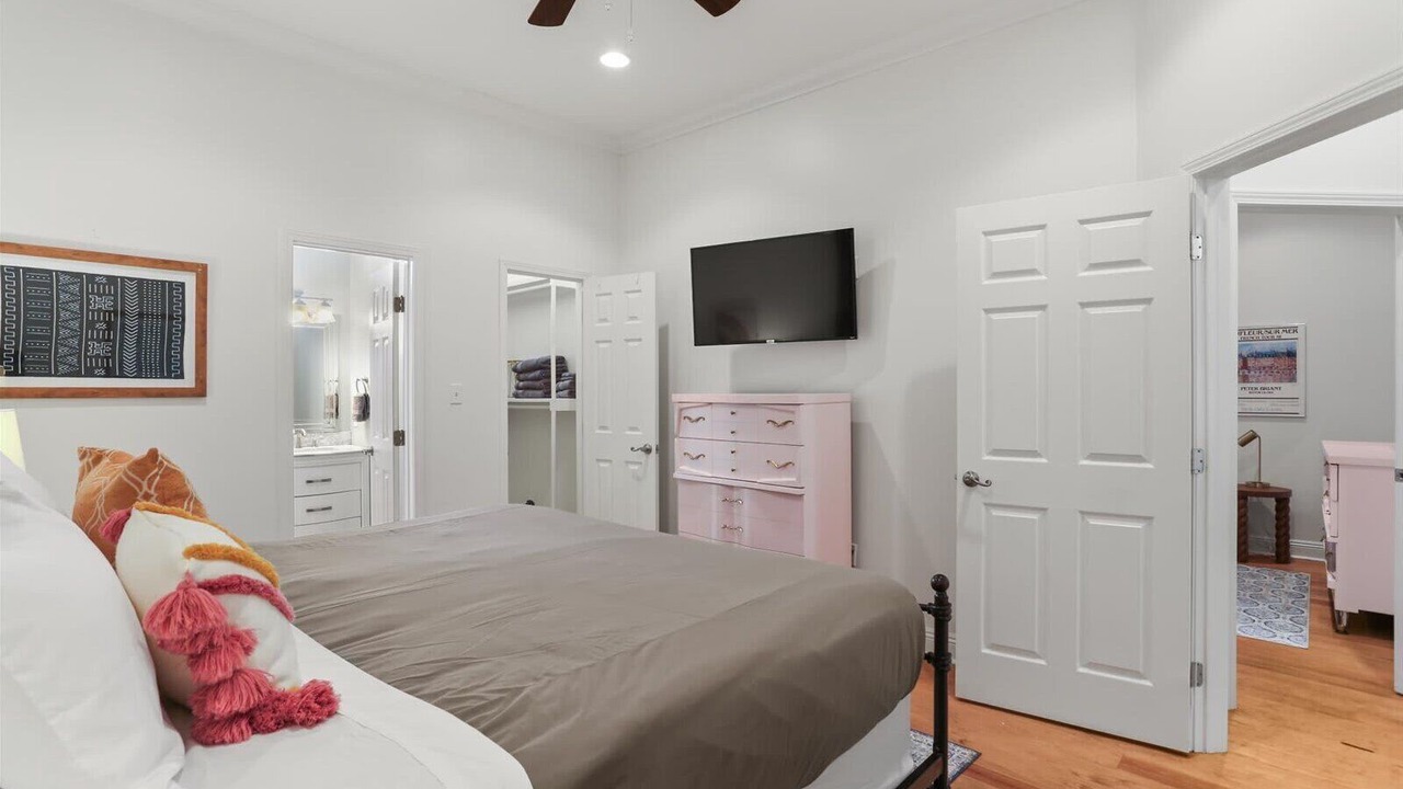 Photo of Bedroom in Fairgrounds
