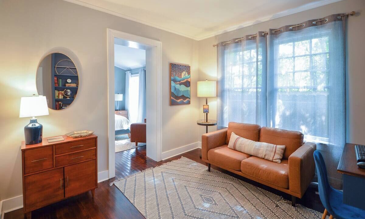 Photo of Livingroom in Starkville
