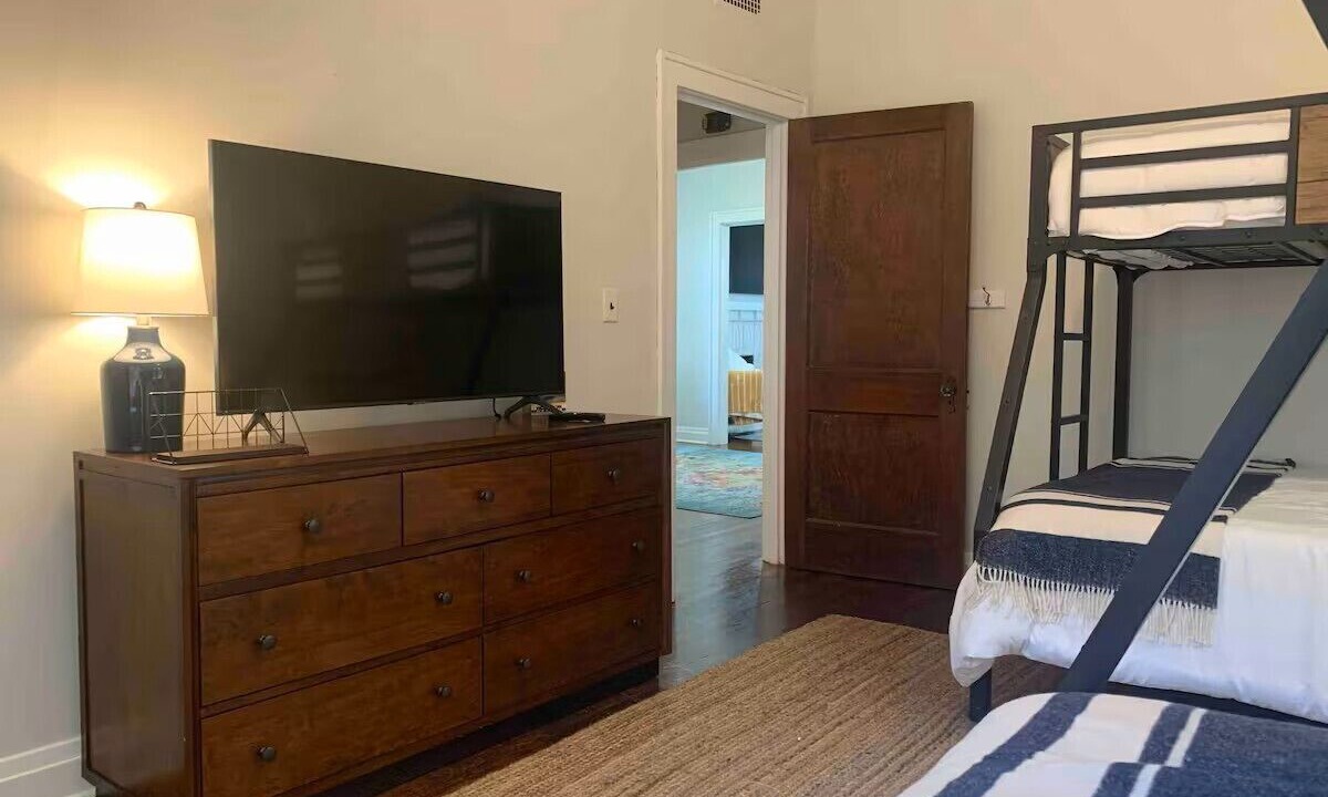 Photo of Bedroom in Starkville
