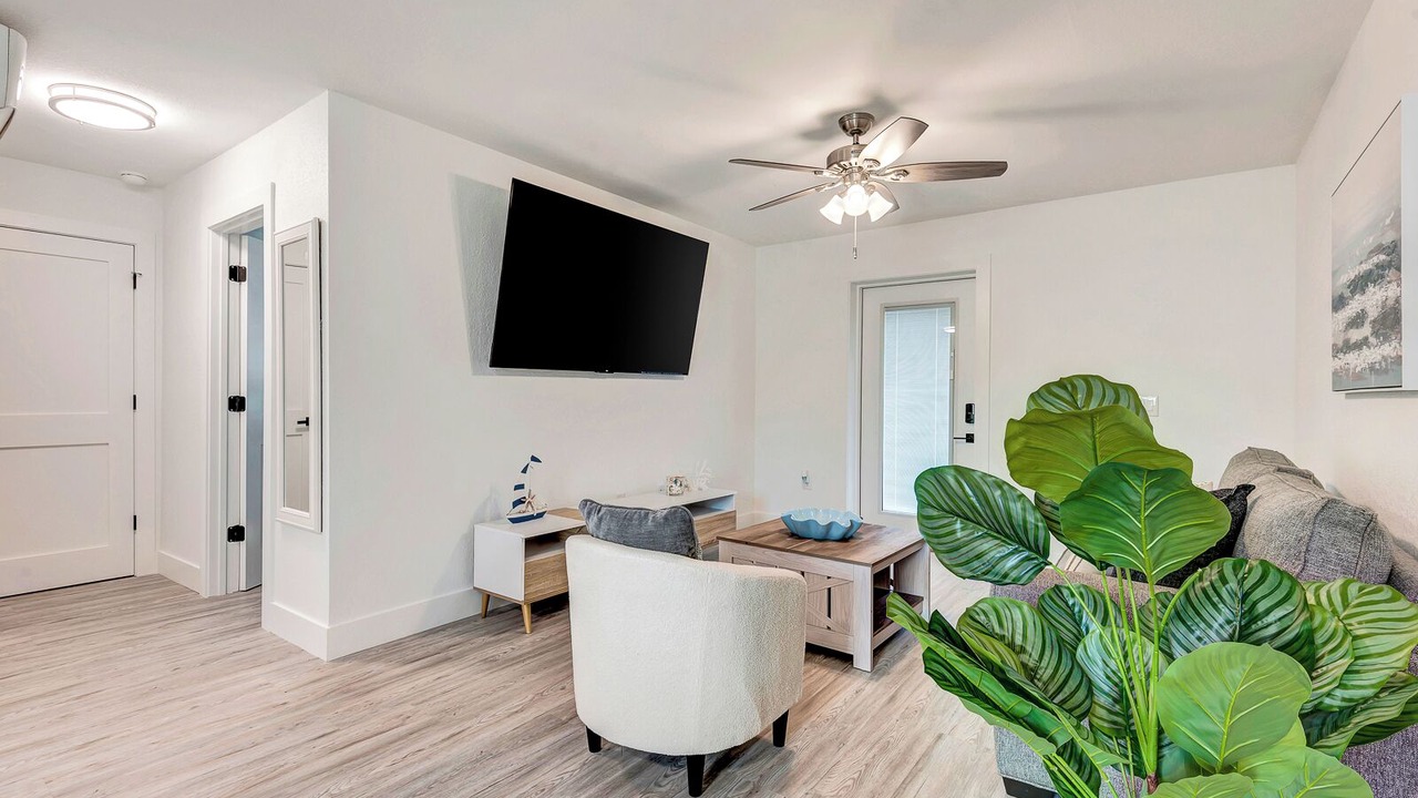 Photo of Livingroom in Whitney Beach