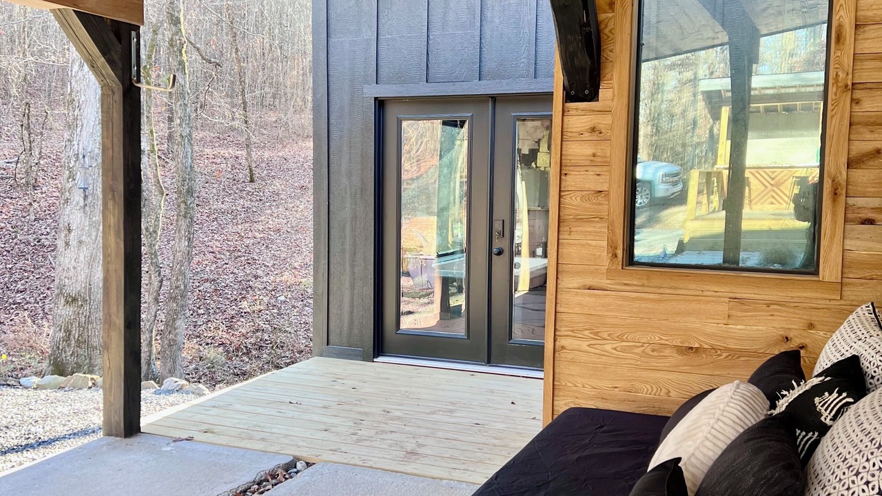 Photo of Patio Balcony in Jones Mills