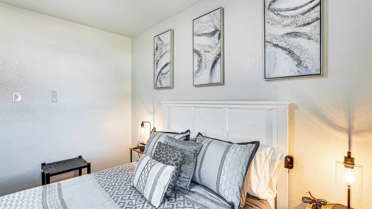 Photo of Bedroom in Wake Village