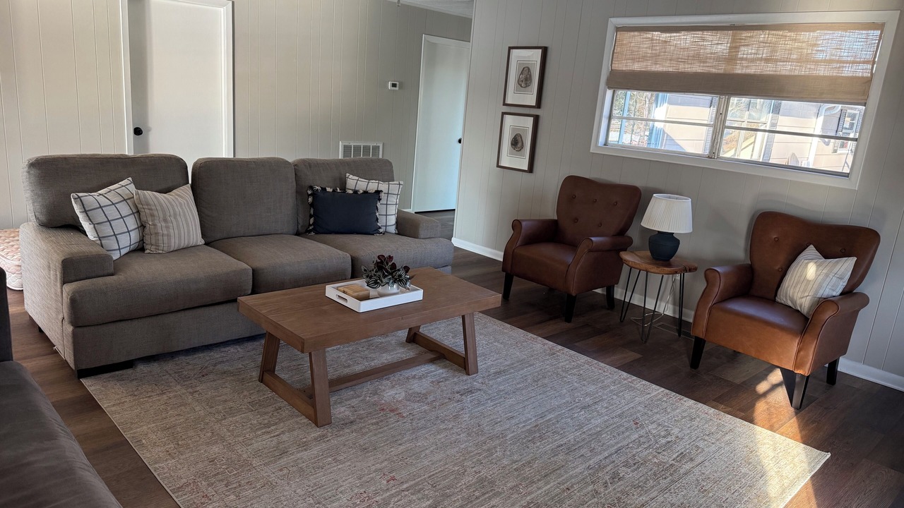 Photo of Livingroom in Leesburg