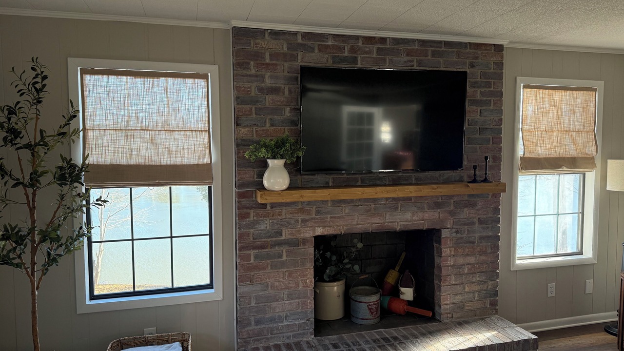 Photo of Livingroom in Leesburg