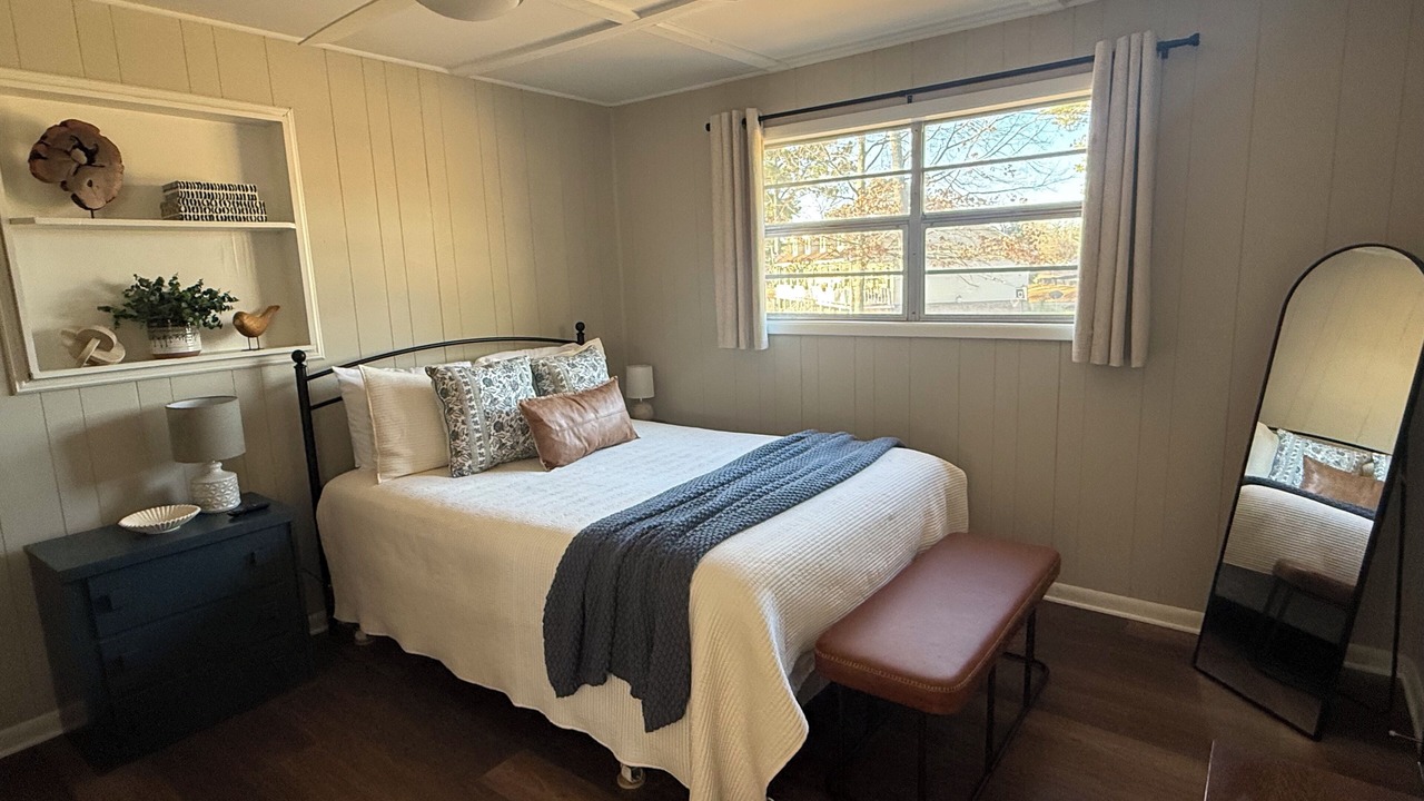 Photo of Bedroom in Leesburg