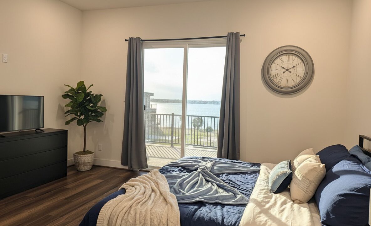 Photo of Bedroom in El Lago