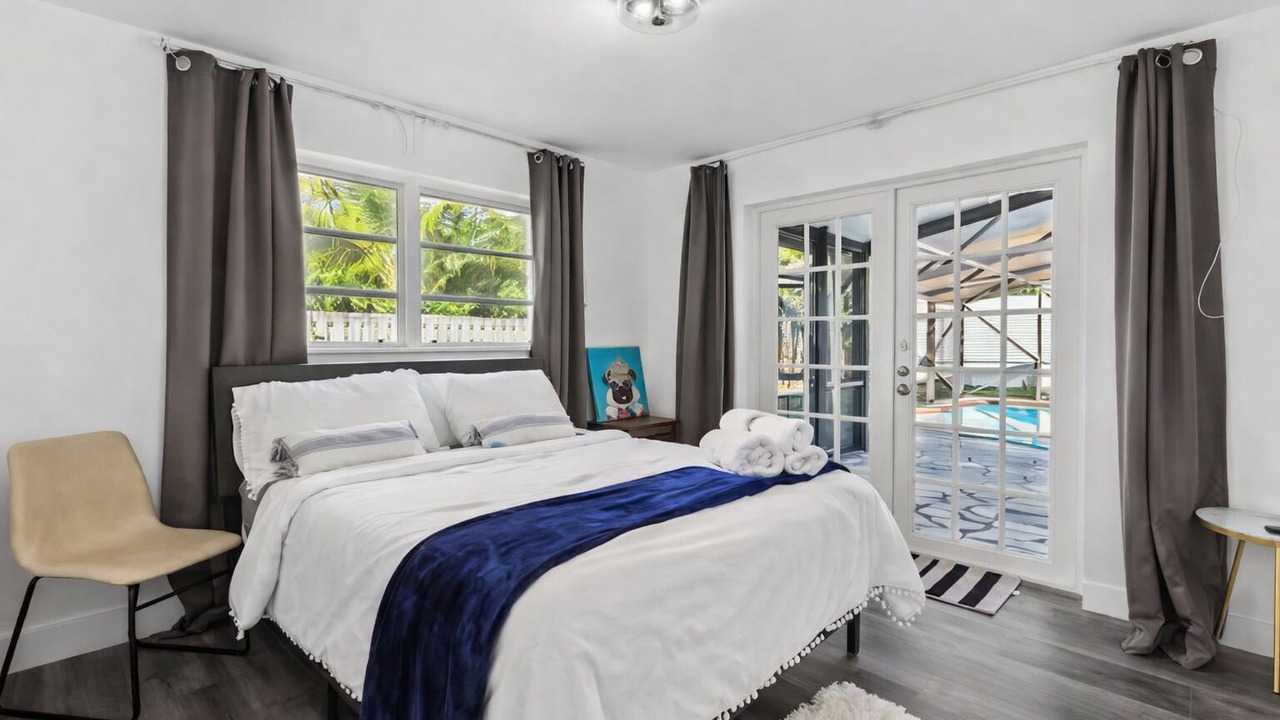 Photo of Bedroom in Pompano Beach