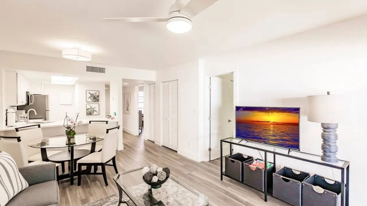 Photo of Livingroom in Park Shore