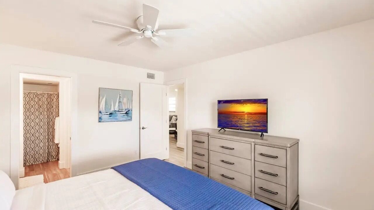 Photo of Bedroom in Park Shore