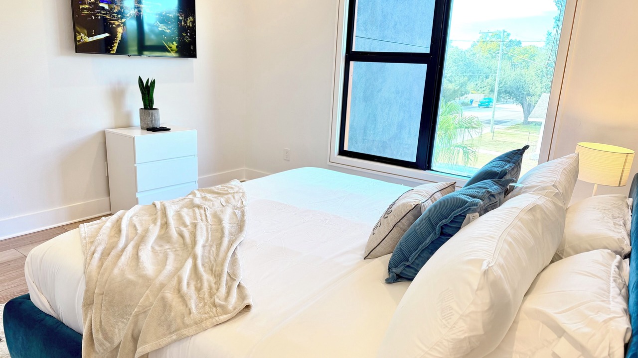 Photo of Bedroom in Riverside Heights