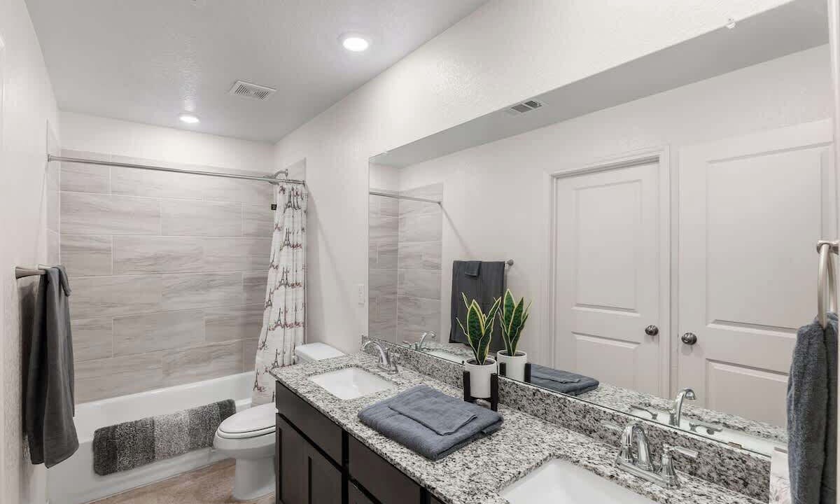 Photo of Bathroom in Copperas Cove