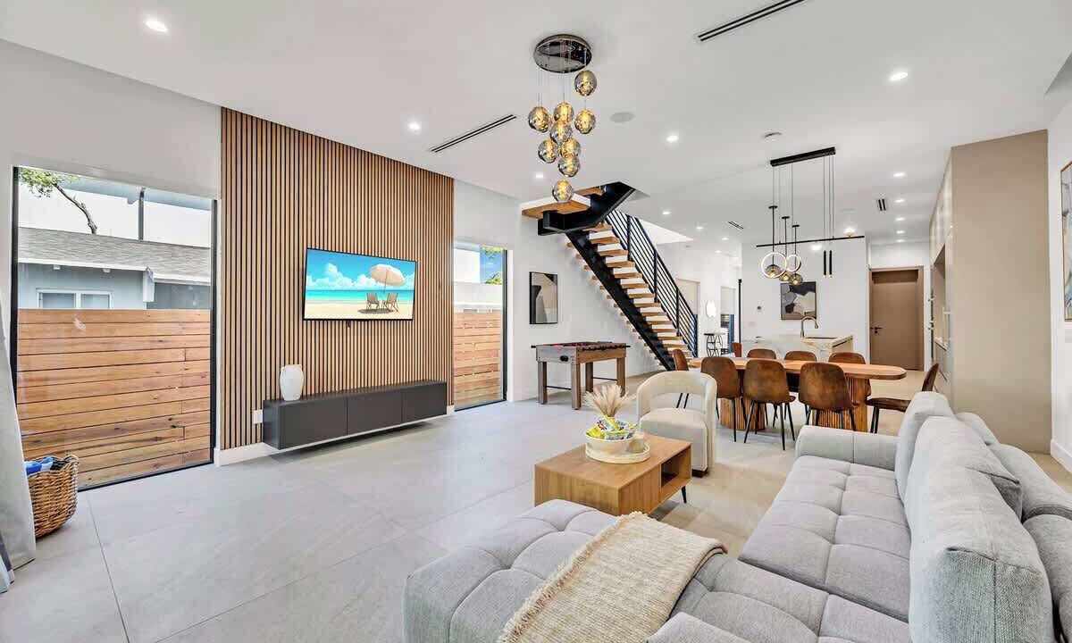 Photo of Livingroom in Beverly Heights