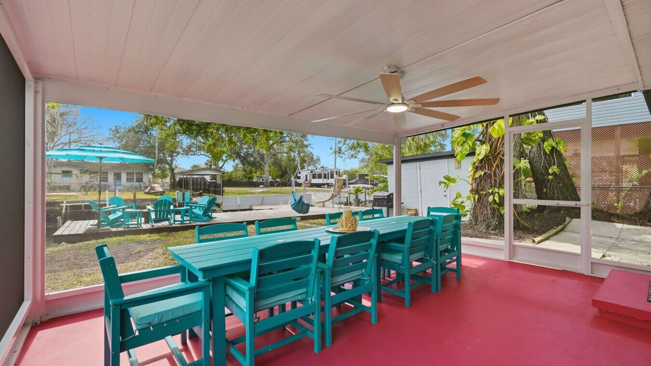Photo of Outdoor in Weeki Wachee Gardens