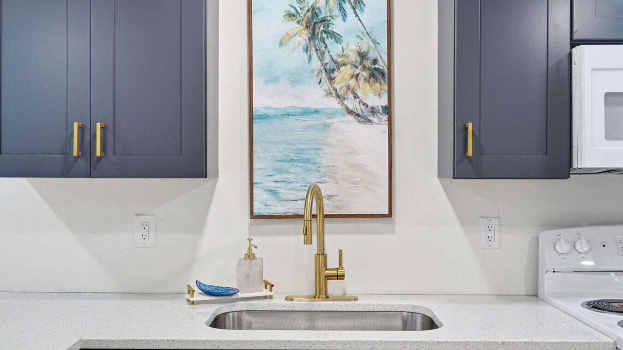 Photo of Kitchen in Weeki Wachee Gardens