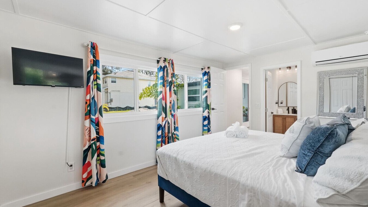 Photo of Bathroom in Weeki Wachee Gardens