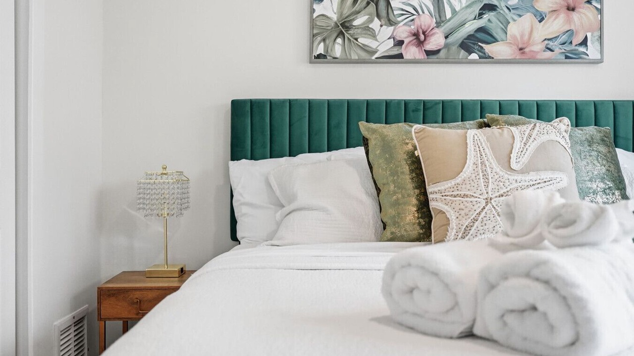 Photo of Bedroom in Weeki Wachee Gardens