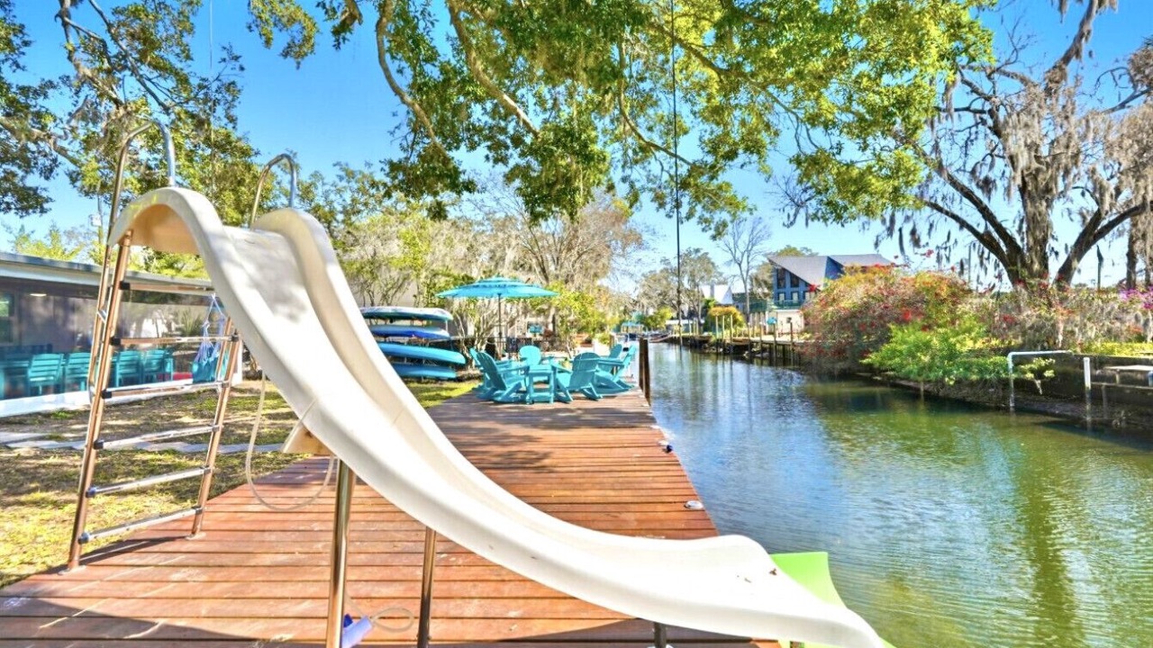Photo of Outdoor in Weeki Wachee Gardens