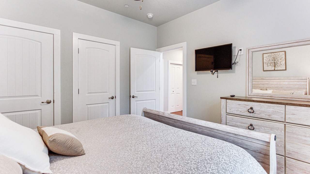 Photo of Bedroom in Long Beach