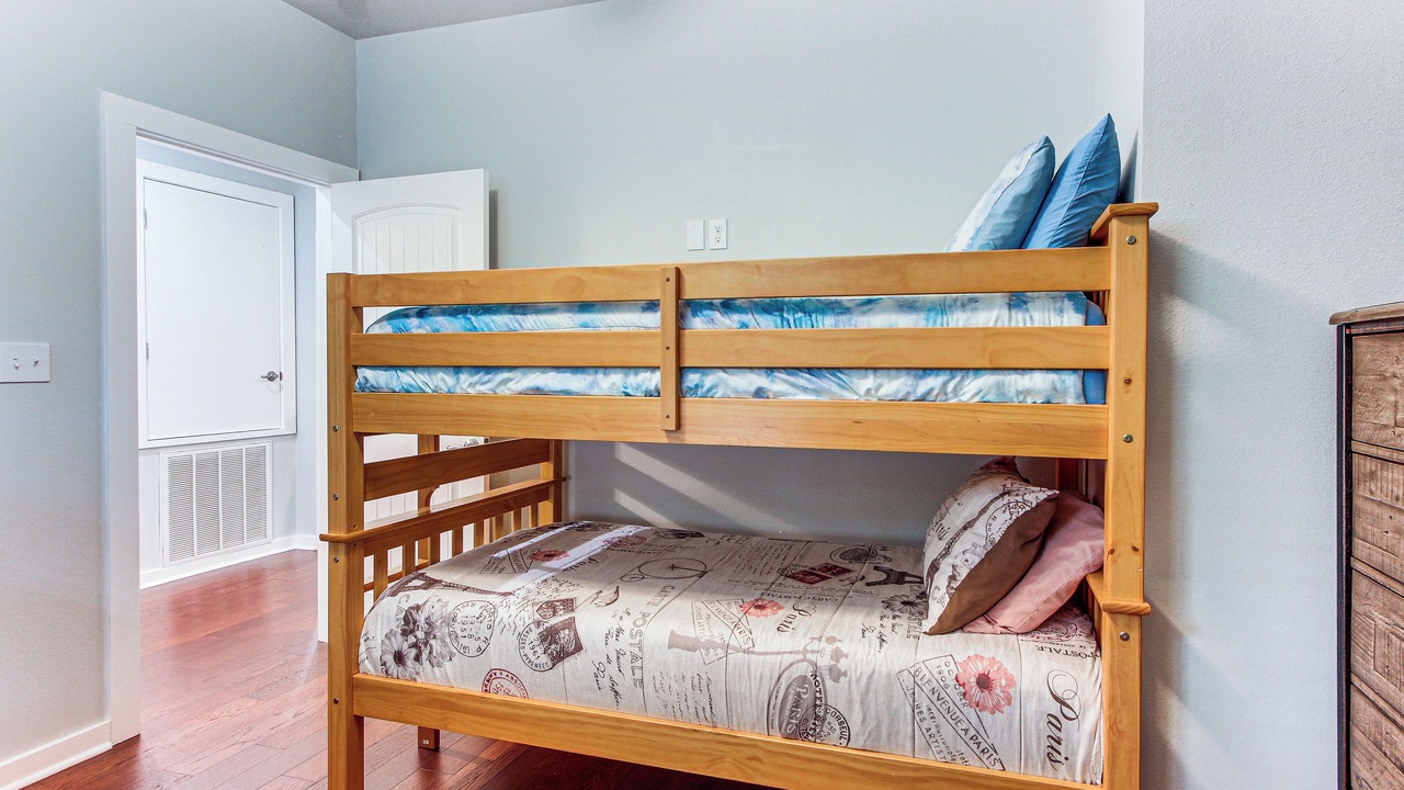 Photo of Bedroom in Long Beach