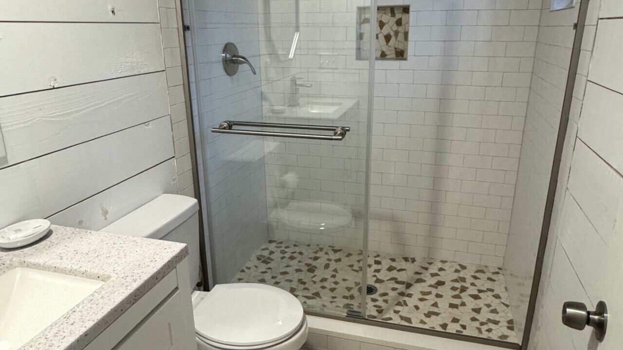 Photo of Bathroom in Centre
