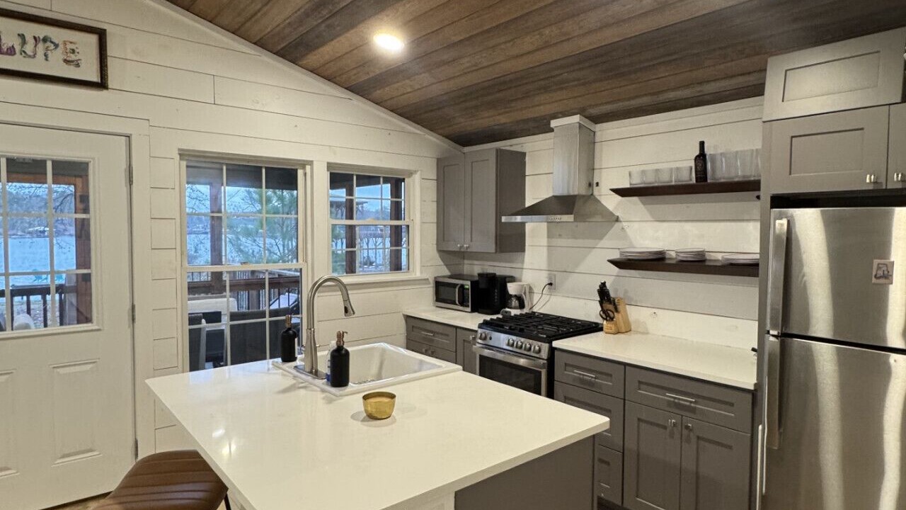Photo of Kitchen in Centre