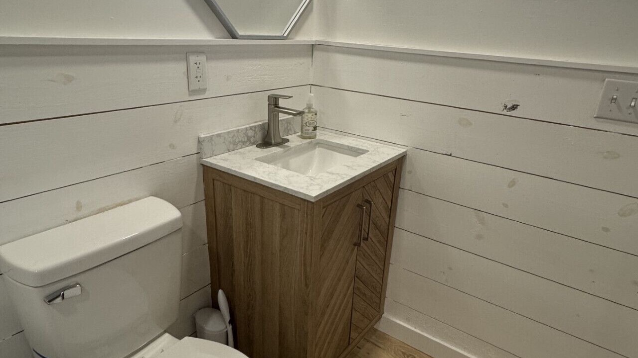 Photo of Bathroom in Centre