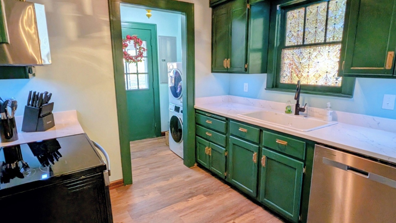 Photo of Kitchen in Foley