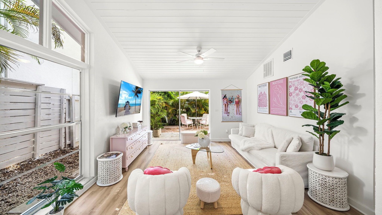 Photo of Livingroom in Coconut Grove