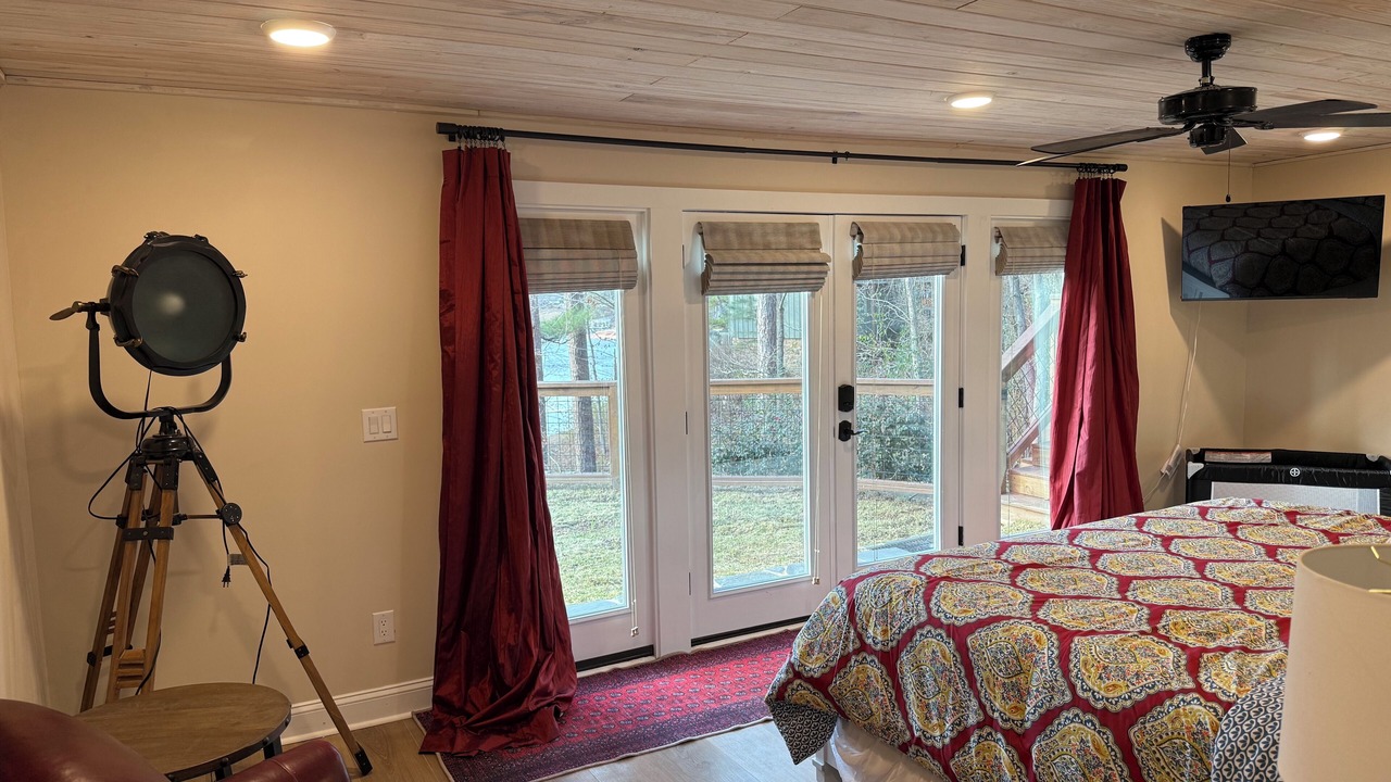 Photo of Bedroom in Crane Hill