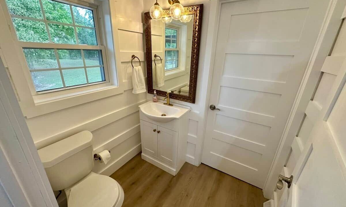 Photo of Bathroom in Mantachie