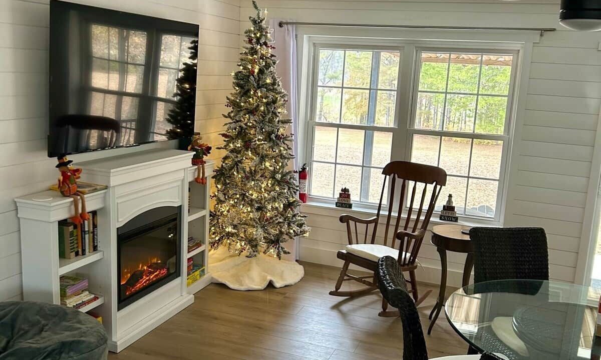 Photo of Livingroom in Mantachie