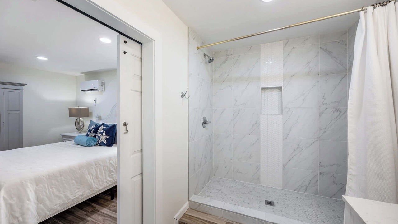 Photo of Bedroom in Clipper Cove