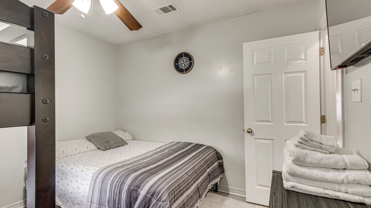 Photo of Bedroom in Gulfport