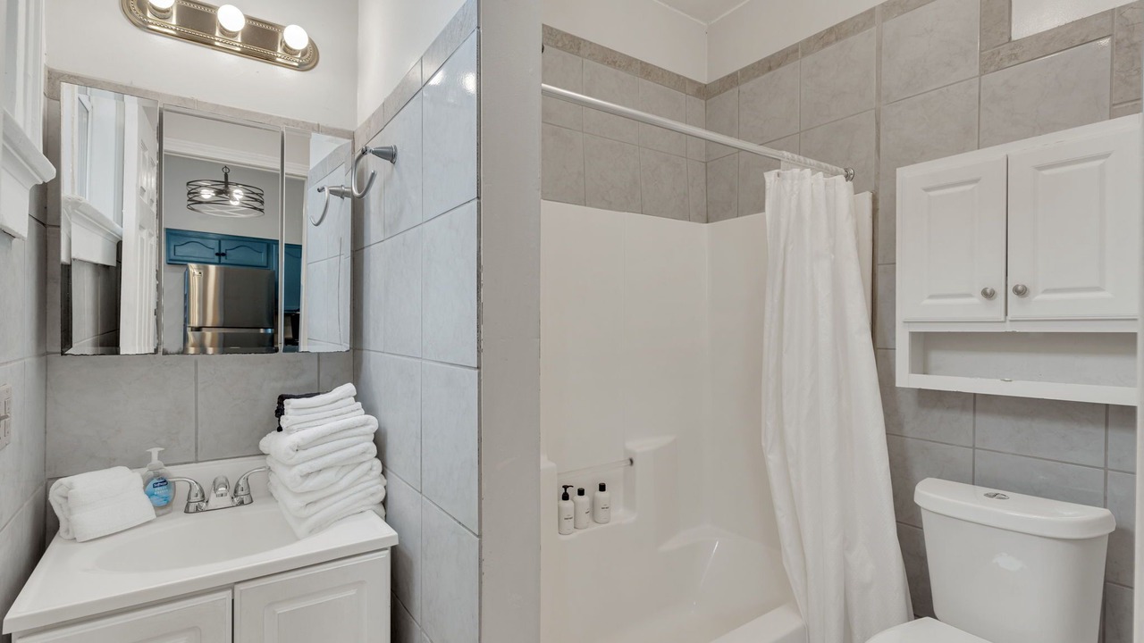 Photo of Bathroom in Tulane - Gravier