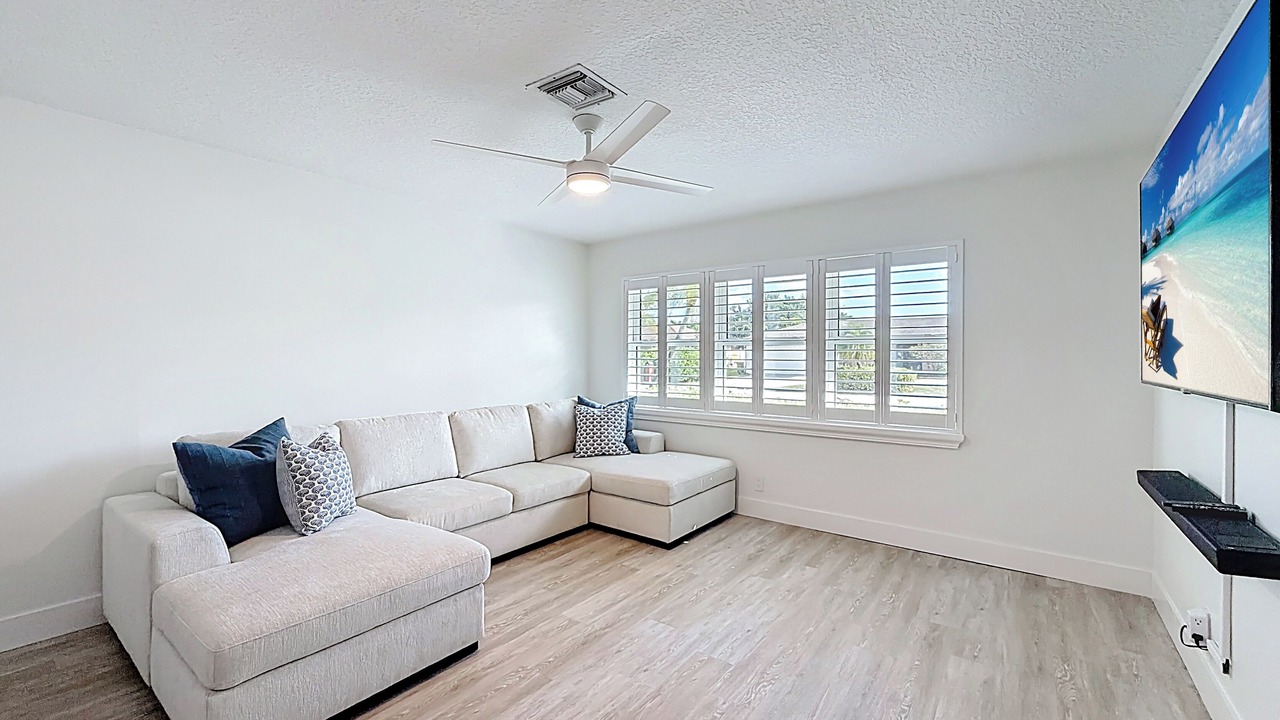 Photo of Livingroom in Palm Beach Gardens