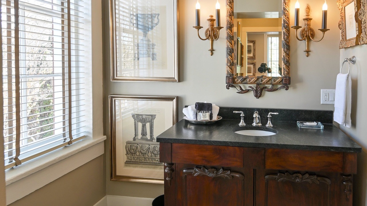 Photo of Bathroom in Natchez