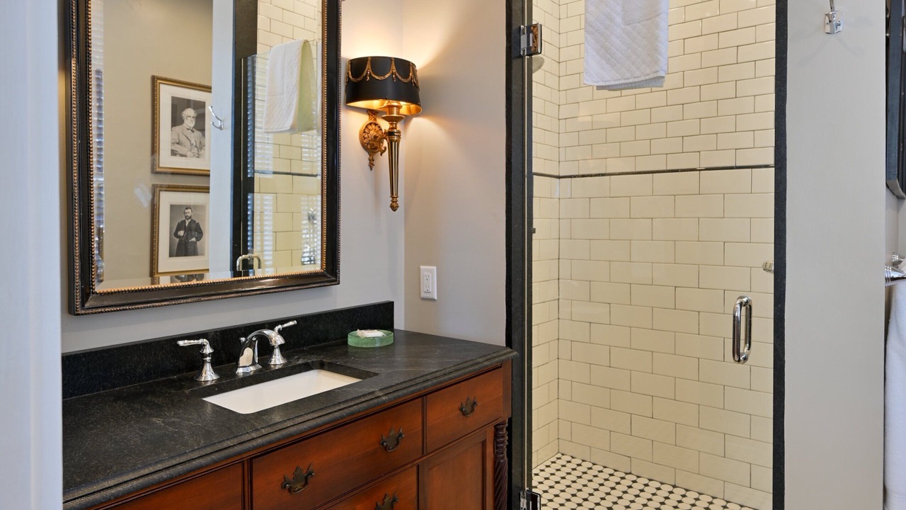 Photo of Bathroom in Natchez