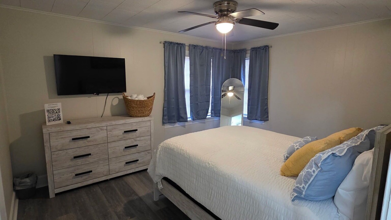 Photo of Bedroom in Hattiesburg
