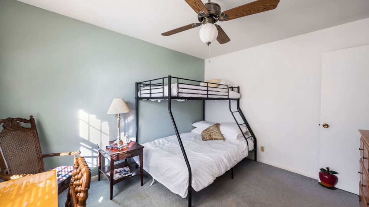 Photo of Bedroom in Northport