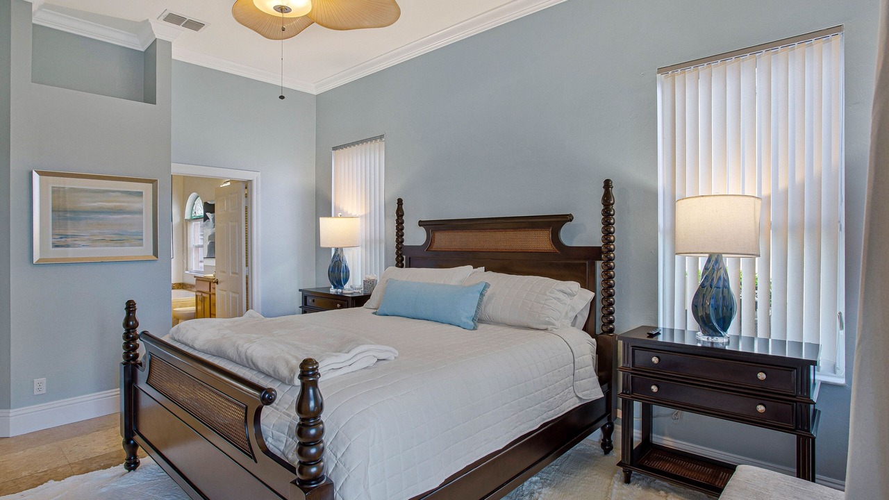 Photo of Bedroom in Crown Pointe