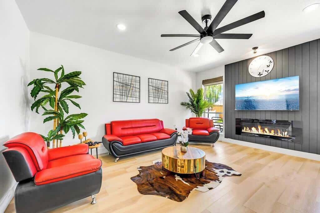 Photo of Livingroom in Allen