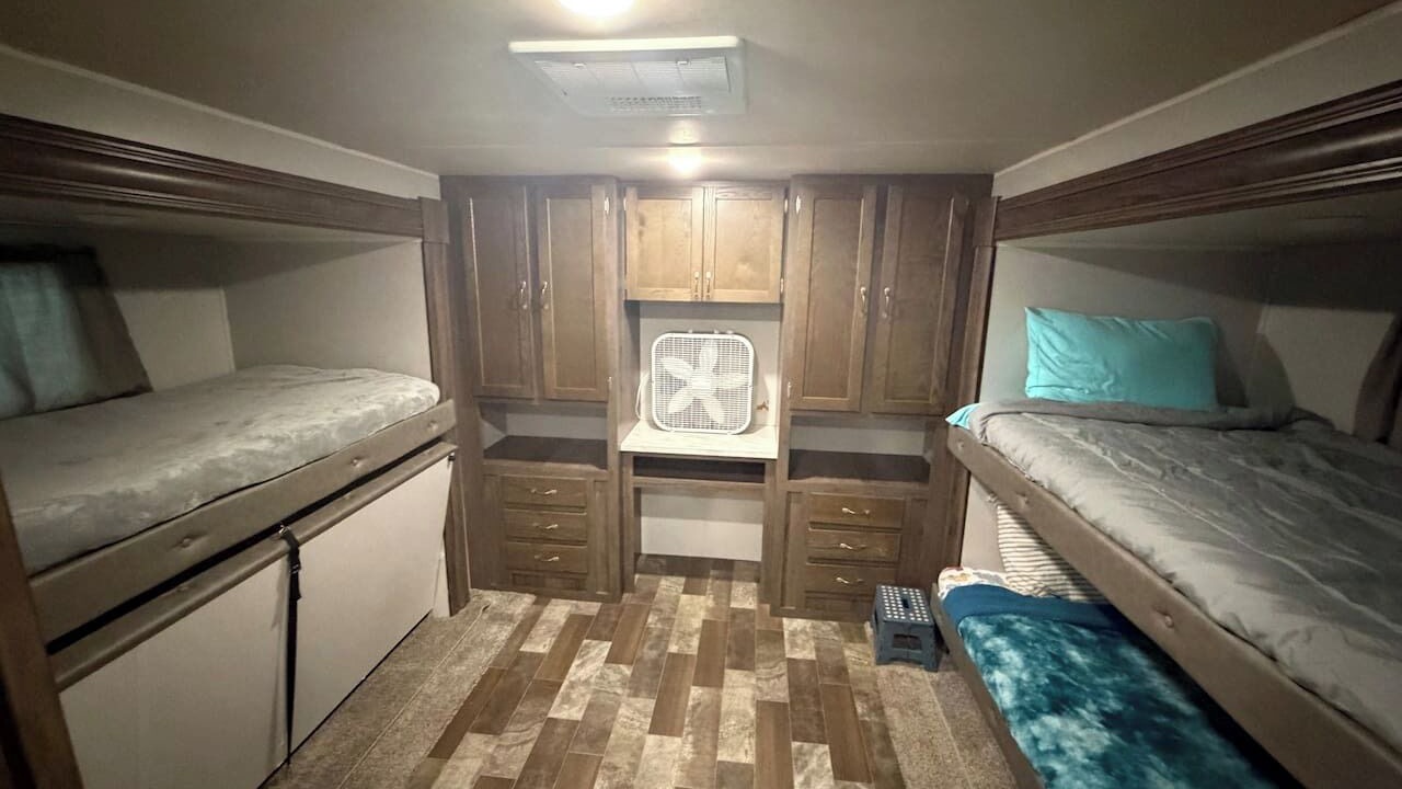 Photo of Bedroom in Holly Beach