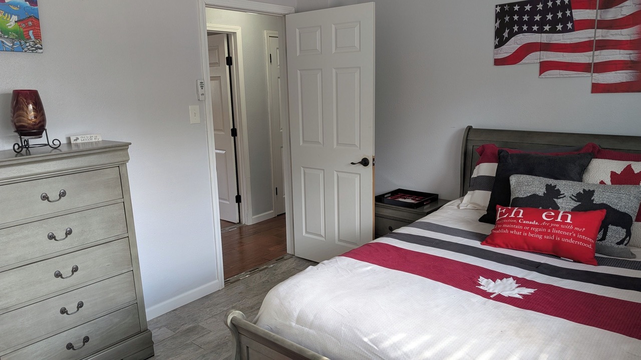 Photo of Bedroom in Orange