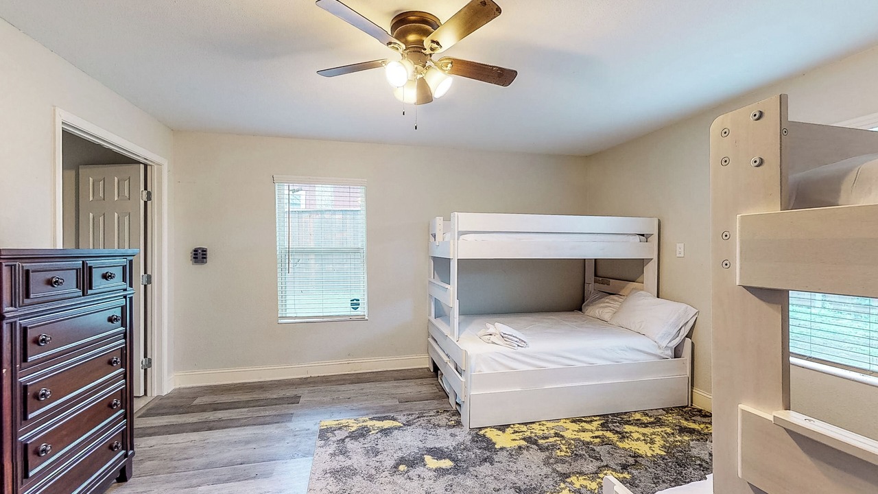 Photo of Bedroom in Quinlan