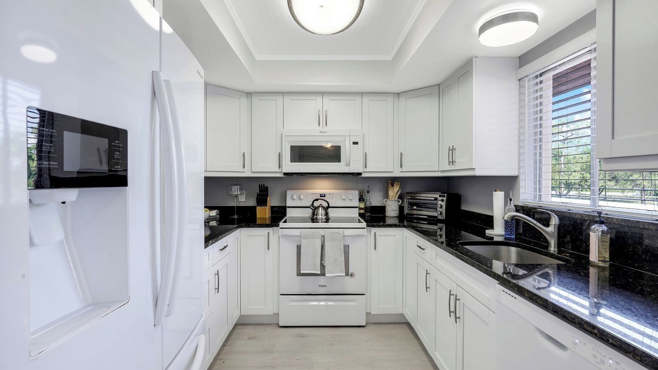 Photo of Kitchen in Lely Golf Estates
