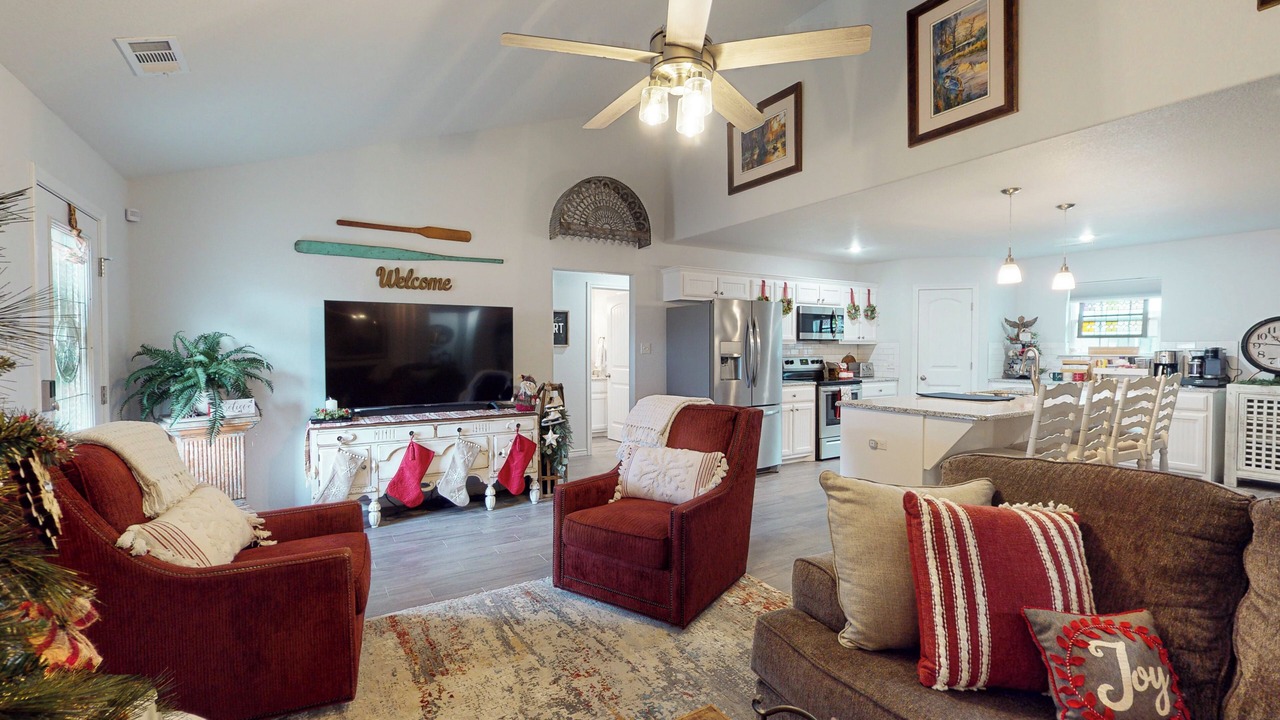 Photo of Livingroom in Emory