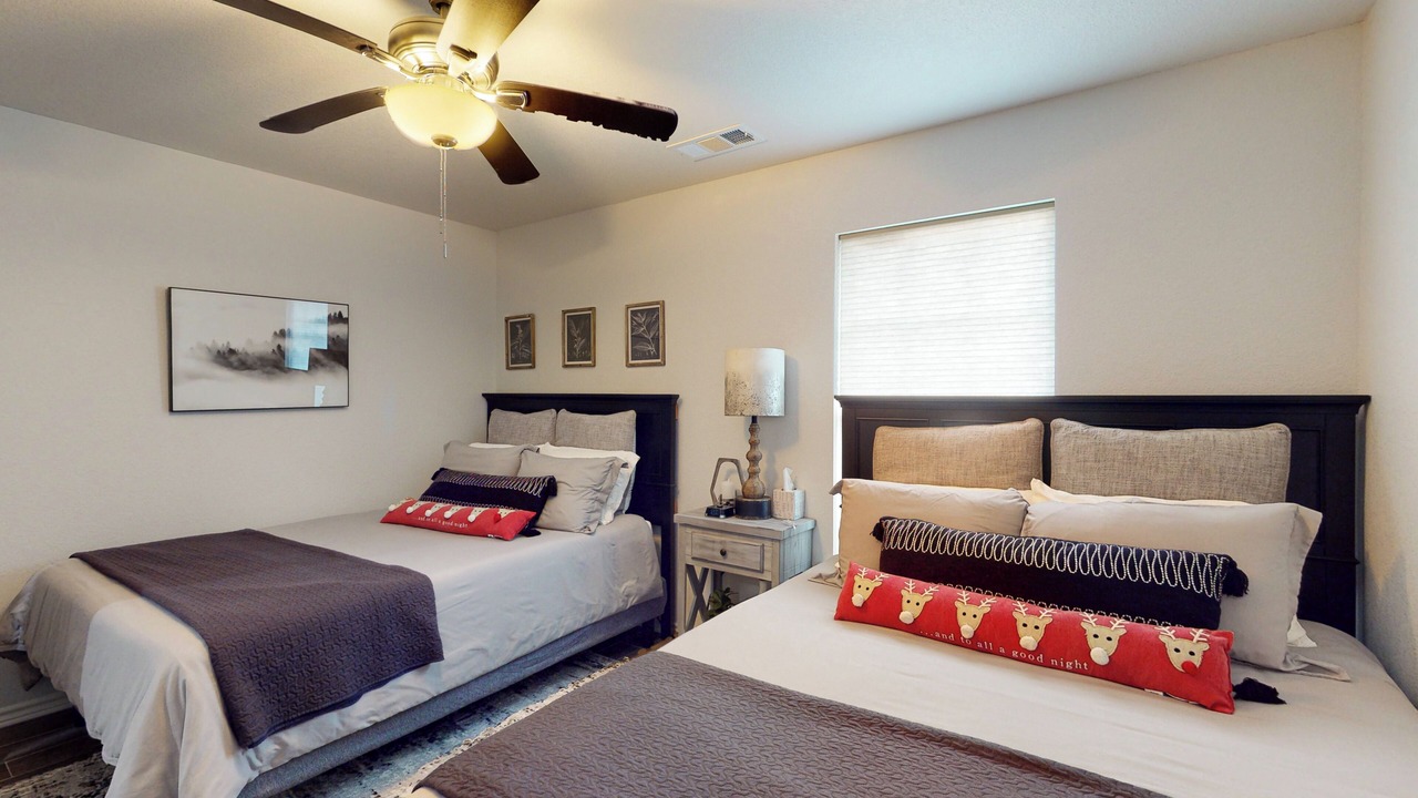 Photo of Bedroom in Emory