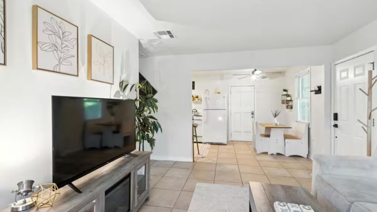 Photo of Livingroom in Slidell