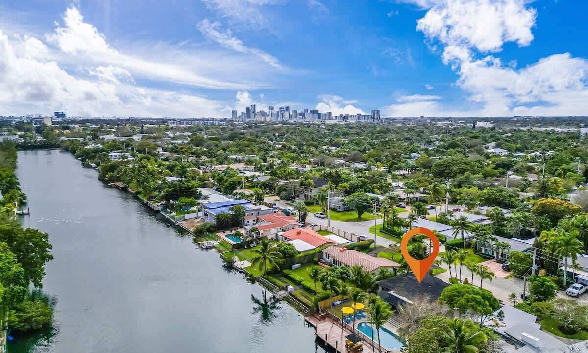Photo of Outdoor in Poinsettia Heights