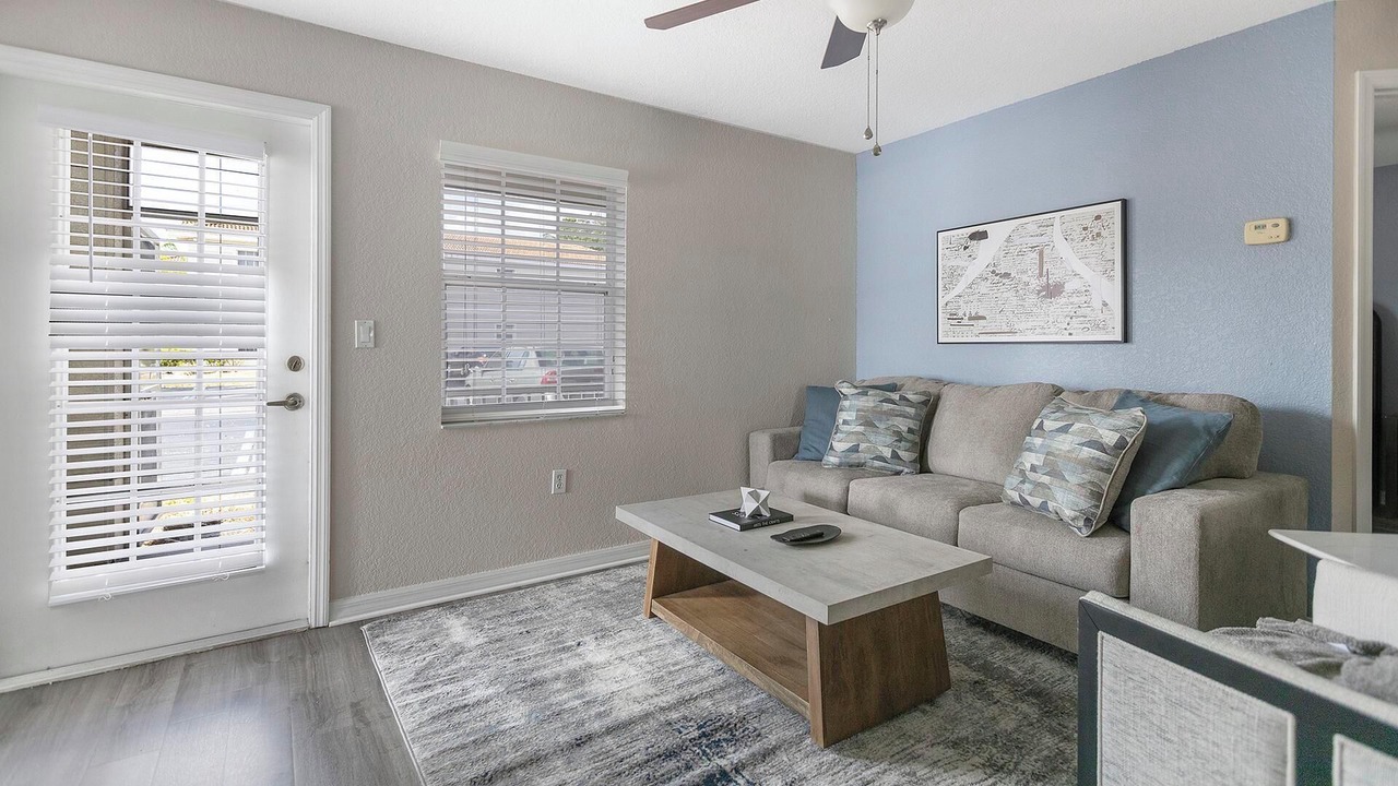 Photo of Livingroom in North Port
